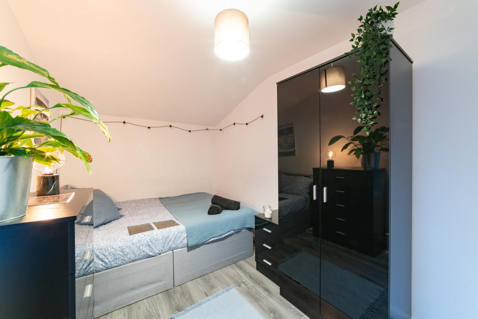 Cozy Rooms In Shared Accommodation Near Anfield Stadium With Parking And Wifi Ливерпуль Экстерьер фото