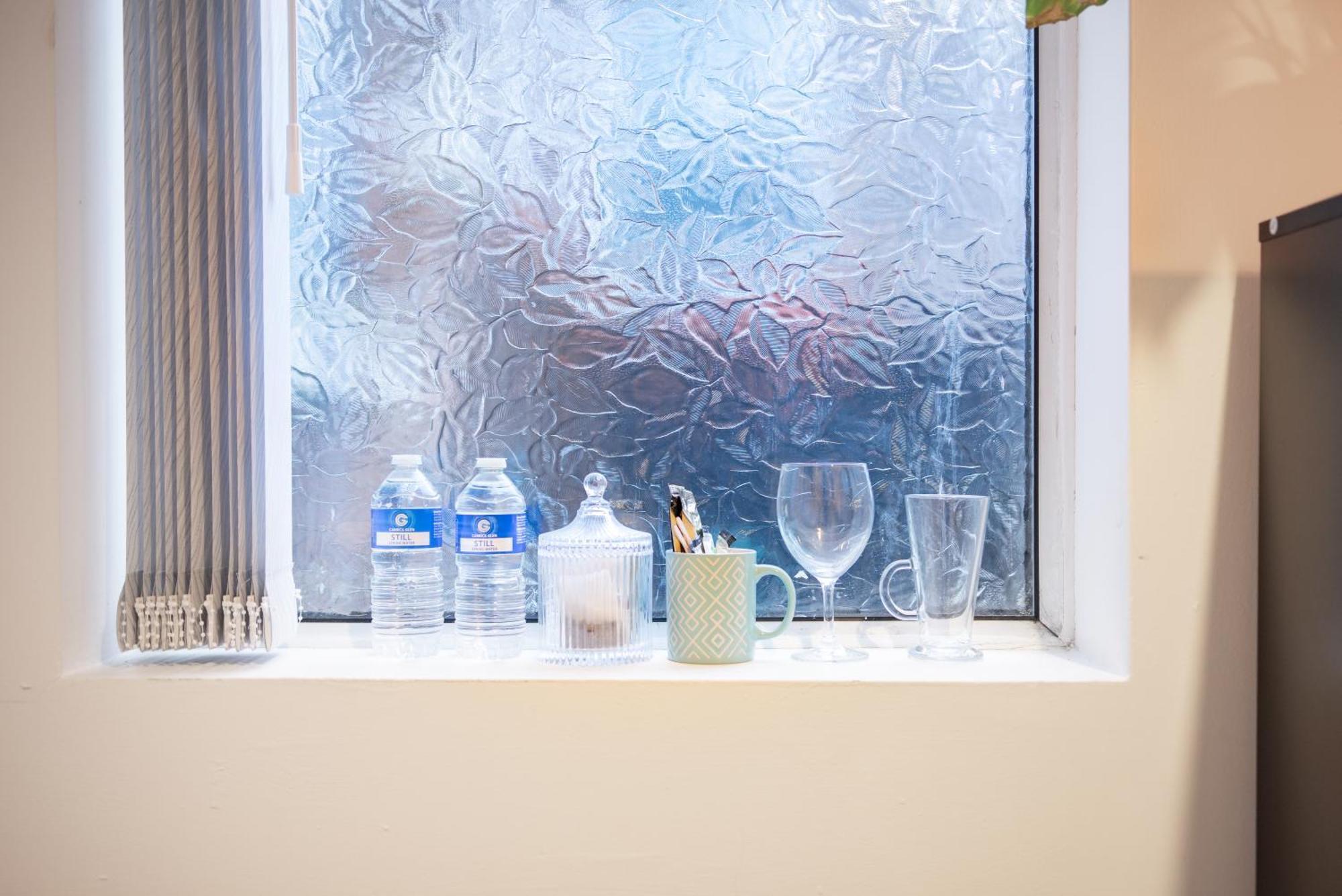 Cozy Rooms In Shared Accommodation Near Anfield Stadium With Parking And Wifi Ливерпуль Экстерьер фото
