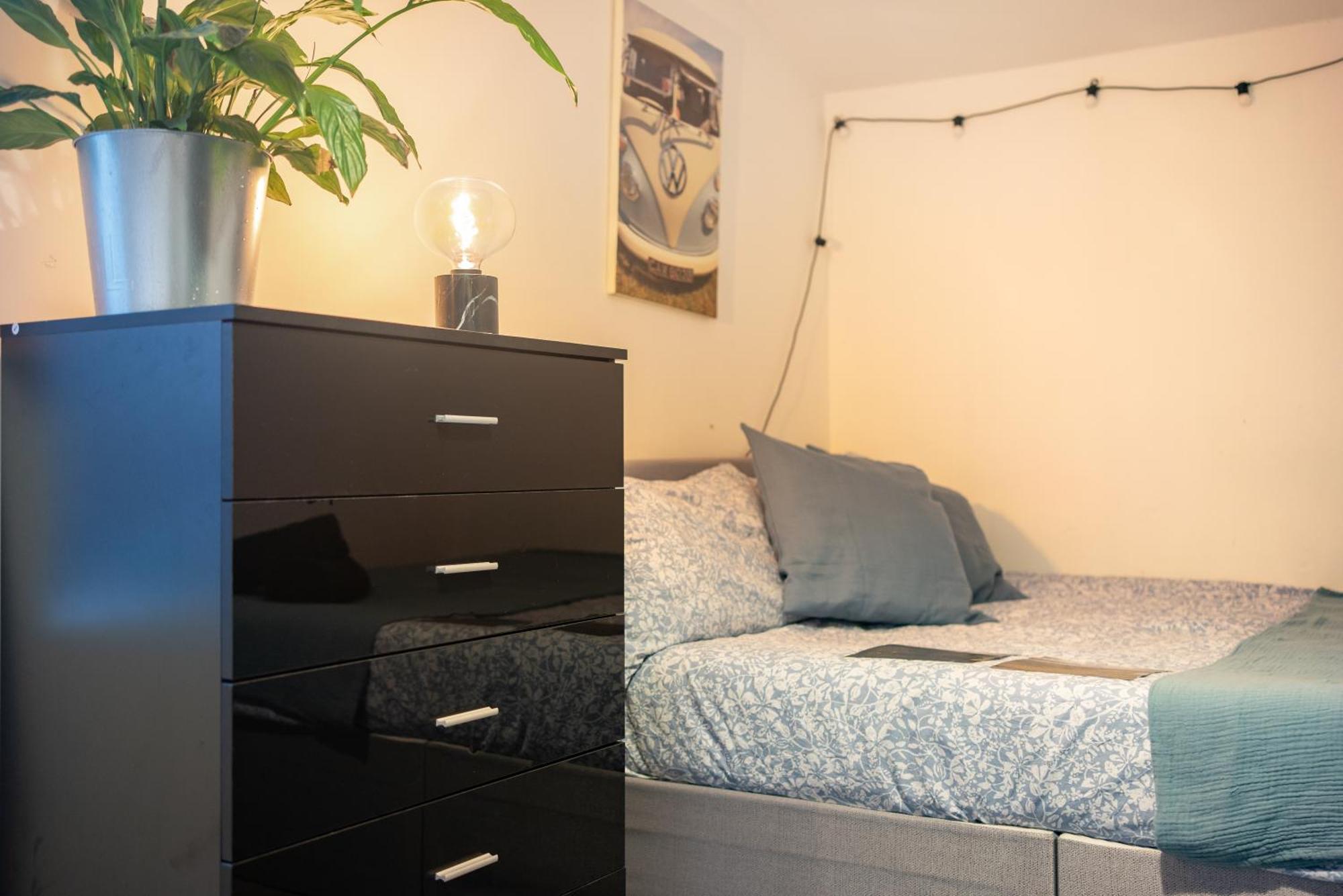 Cozy Rooms In Shared Accommodation Near Anfield Stadium With Parking And Wifi Ливерпуль Экстерьер фото