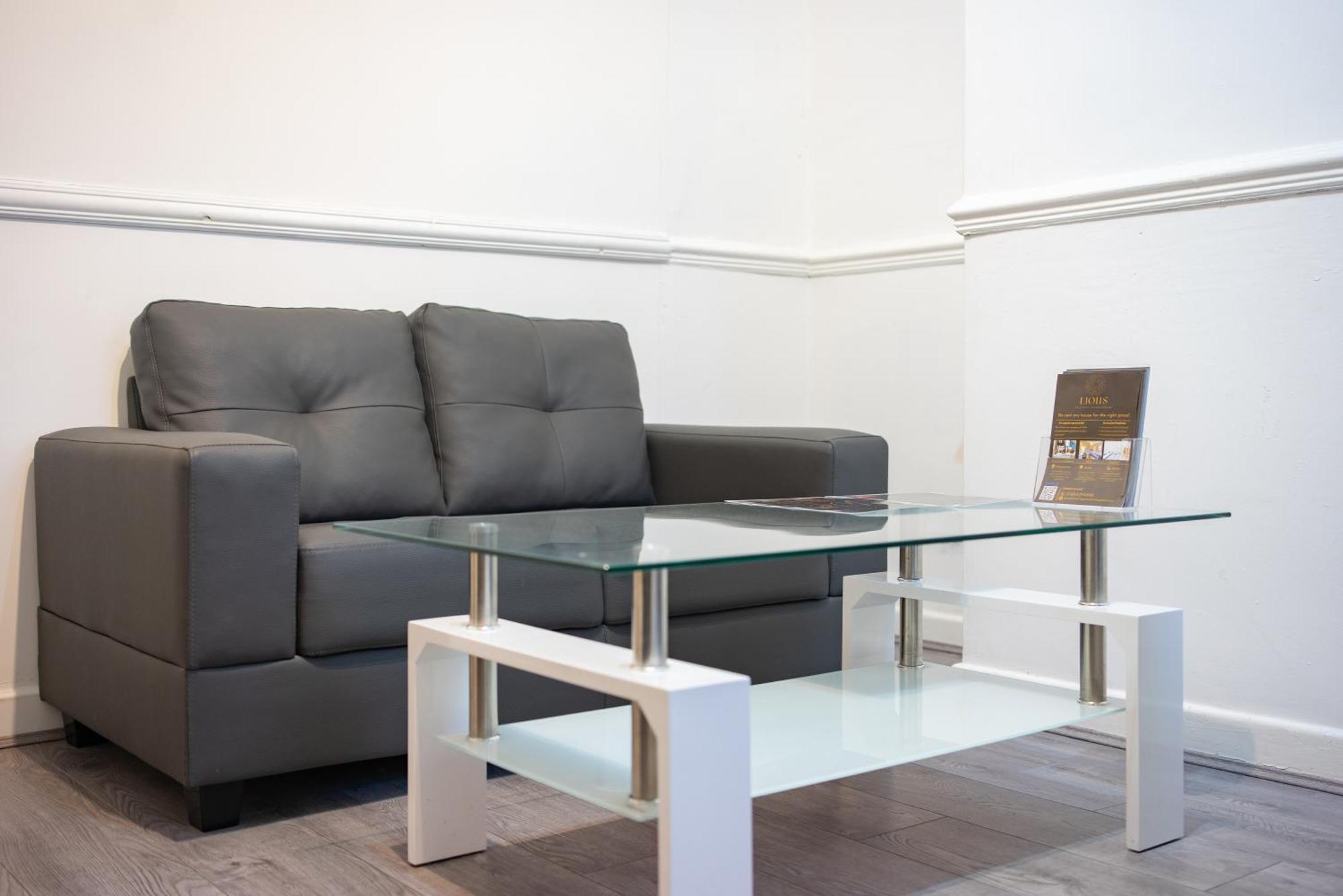 Cozy Rooms In Shared Accommodation Near Anfield Stadium With Parking And Wifi Ливерпуль Экстерьер фото